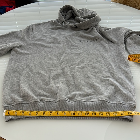 Bugatti brand hoodie. Size XL (fits smaller - model normally wears Medium) - Picture 14 of 14